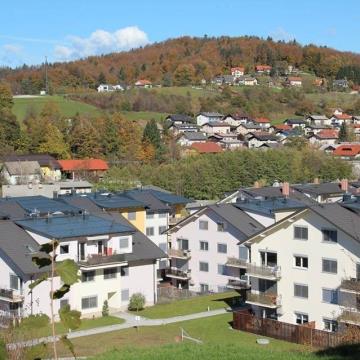 Stanovanjsko naselje na Škofljici